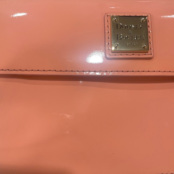 Dooney & Bourke East West flap Peach Shiny Patent Leather Purse - Picture 7 of 11